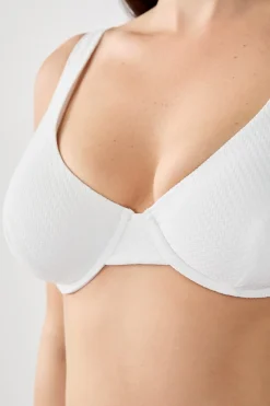 Top bikini triángulo con aros