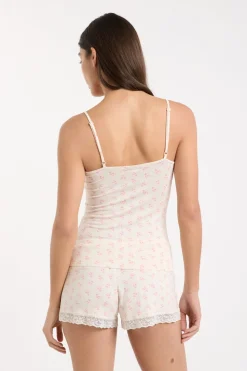 Top con detalles de encaje