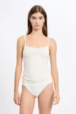 Top de malla térmica con tirantes finos