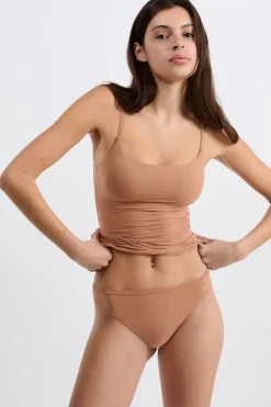 Top de microfibra con sujetador integrado