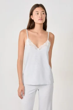 Top de modal con detalles de encaje