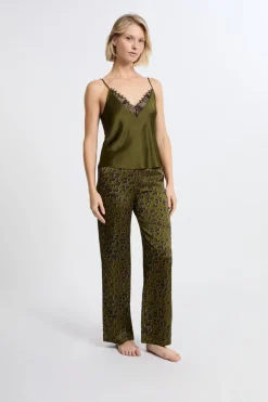 Top de satén con encaje