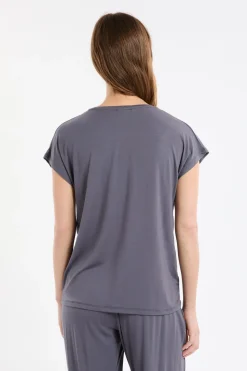 Top liso de manga corta