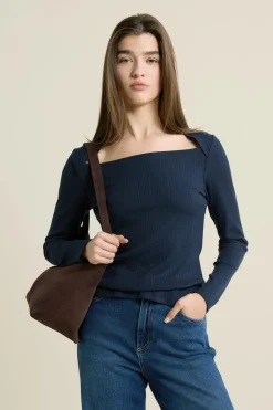 T-shirt manches longues encolure carrée