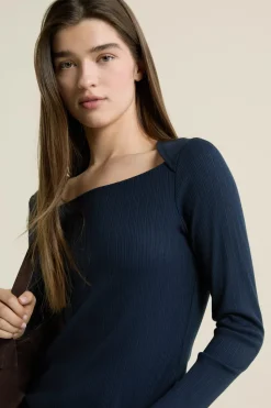 T-shirt manches longues encolure carrée