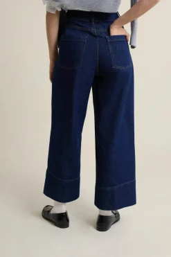 Vaqueros rectos con bolsillos delanteros