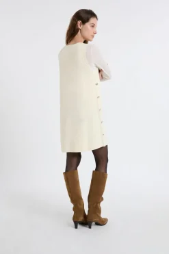 Vestido corto con botones dorados