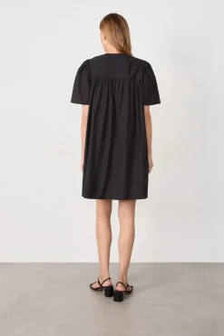 Vestido de manga corta