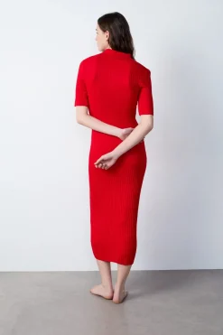 Vestido largo con cuello polo