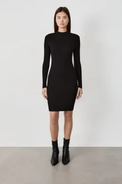 Vestido suéter corto