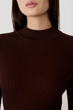 Vestido suéter corto